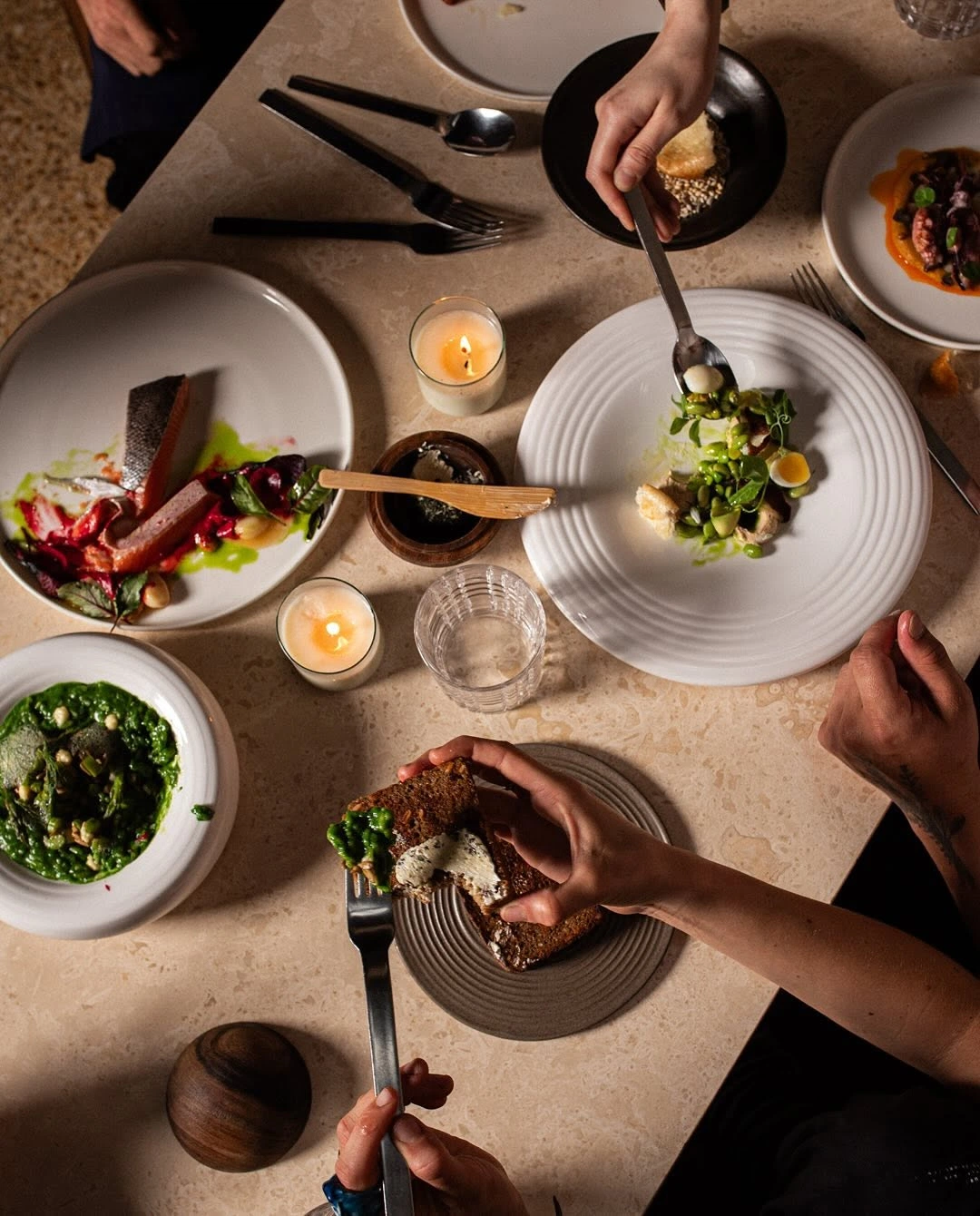 Verde Table